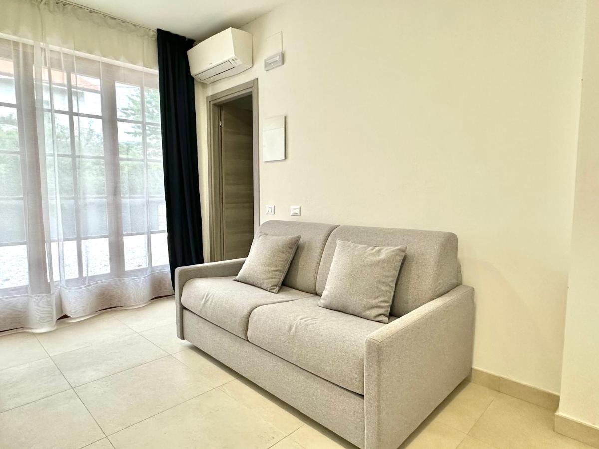 Abitatt Aparthotel Fosdinovo Buitenkant foto